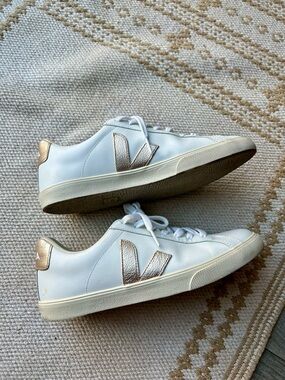Veja White  Esplar Leather Sneakers